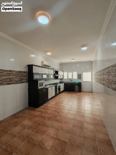 5Bedroom Villa PRIME LOCATION Near Muzn Mall-Mawaleh North 4