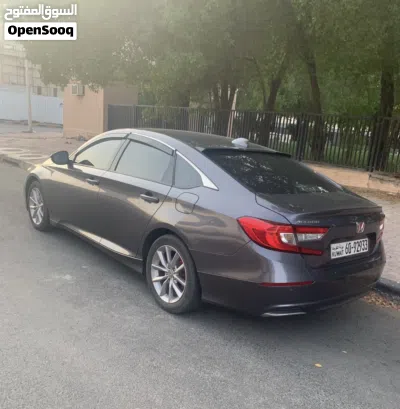 Honda Accord EX 3