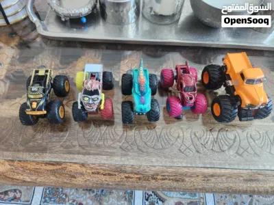 5 pieces big foot cars 1:64 3