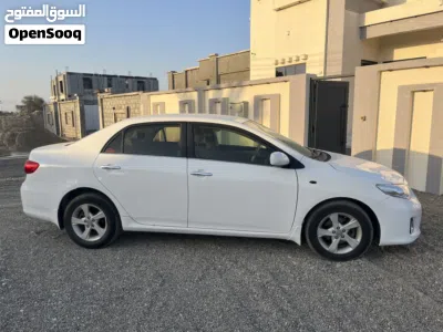 Toyota Corolla LE 2