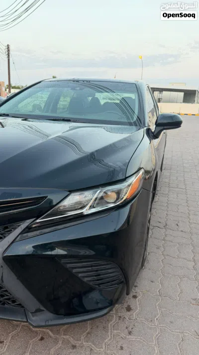 Toyota Camry SE 2