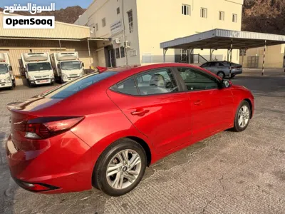Hyundai Elantra SEL 3