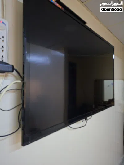 تلفاز كبير جدا 55 بوصه من شركه جي في سي jvc مستعمل لاكن بحالة الوكاله 3