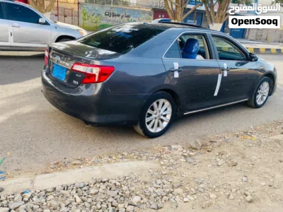 Toyota Camry XLE 2