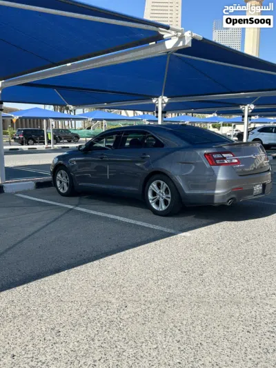 Ford Taurus SEL 4