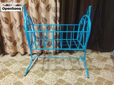تخت اطفال حديد للبيع 2