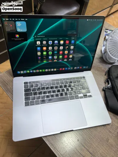 MACBOOK PRO سفاح جدا Core i9 2019 شاشة حجم كبير 16 INCH كرتين شاشة AMD pro 5500M 4GB 4