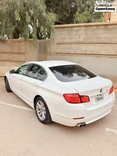 بي ام دبليو الفئة 5 528 4
