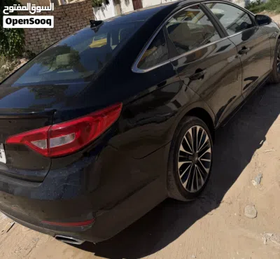 Hyundai Sonata GL Plus 3