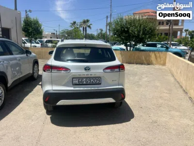 Toyota Corolla Cross XLE 4