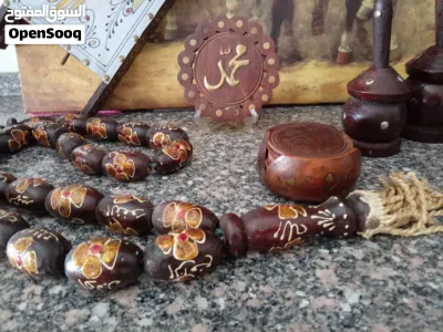 خشبيات صناعه يدوية و صورة كبيرة 2
