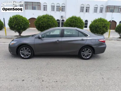 Toyota Camry SE 3