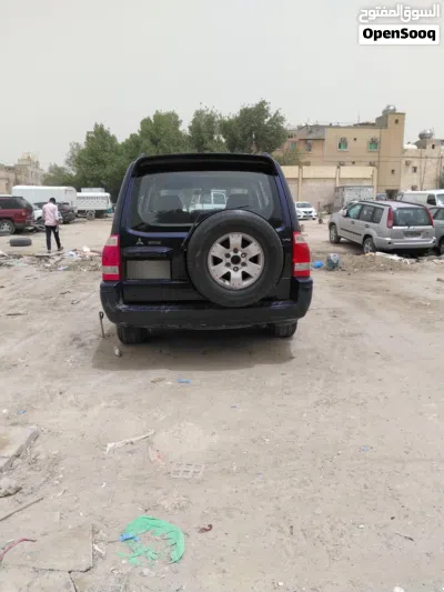 Mitsubishi Pajero GLS 4