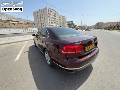 Volkswagen Passat SE 4