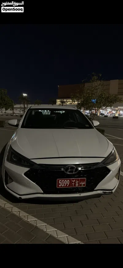 Hyundai Elantra GLS 3