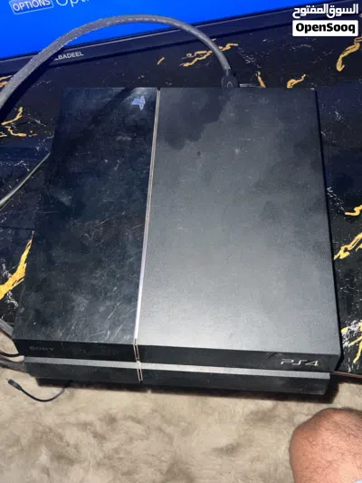 للبيع جهاز بلايستيشن فور مهكر 4