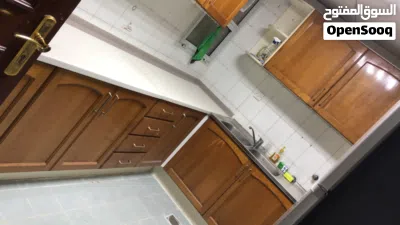 سرير للمشاركه في مجلس نظيفه جدااا مطبخ و حمام خاص صاله كبيره 4