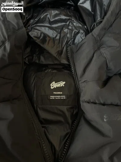 Pull and Bear Black Puffer Jacket with Double Zipper 3