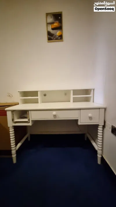 Study table white 3