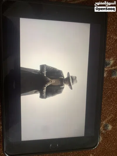 Ipad mini 3 جديد للبيع 64giga 350 دينار 2