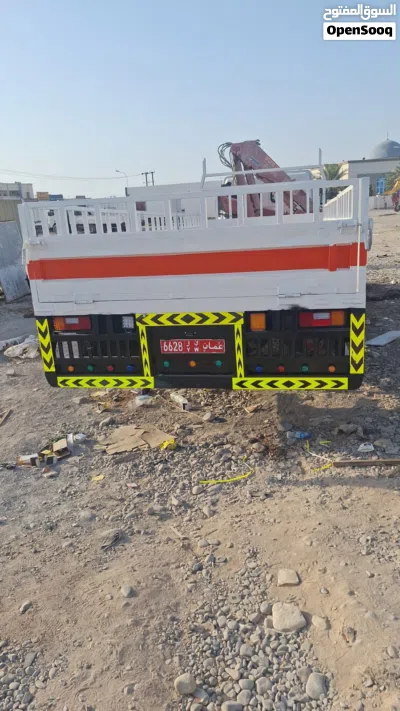 Used 2016 Mitsubishi Truck Chassis for Sale - Reliable Commercial Vehicle 2