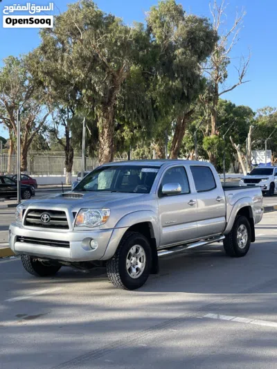 Toyota Tacoma SR5 3