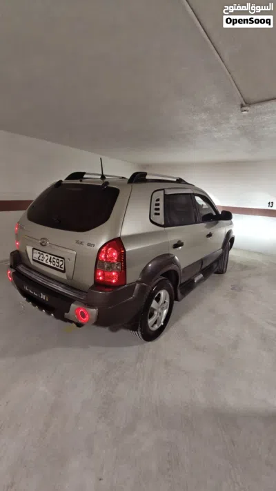 Hyundai Tucson GL 3