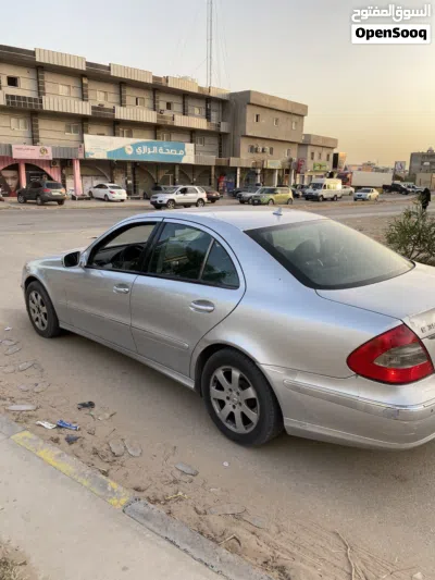 Mercedes Benz E-Class E 200 2
