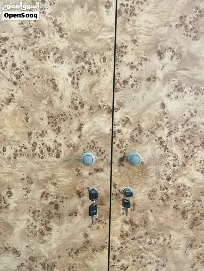 2 door big cupboard/ wardrobe for sale 4
