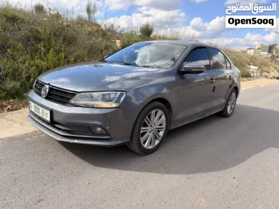 Volkswagen Jetta SEL 3