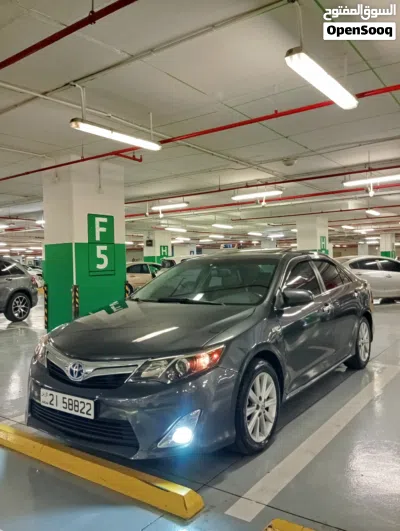 Toyota Camry XLE 2
