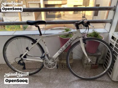 بايسكل كندي من ماركة louis garneau 2