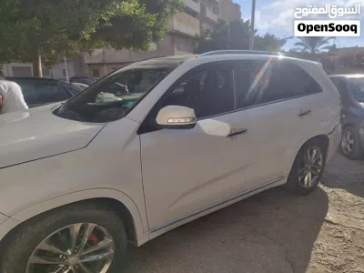كيا سورينتو Standard 3