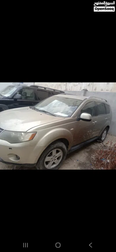 Mitsubishi Outlander GLS 2