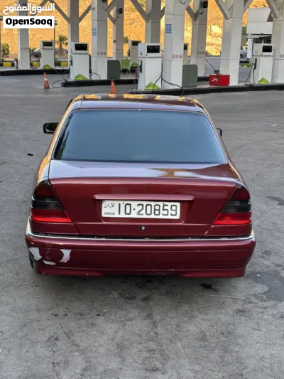 مرسيدس بنز الفئة-C C 200 2