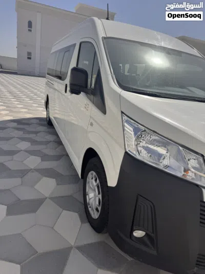 Toyota Hiace GL 2
