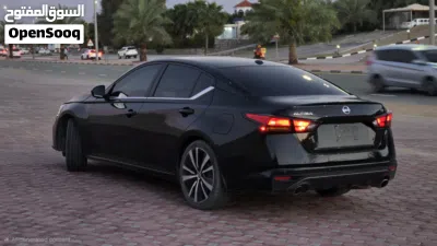 Nissan Altima SR 3