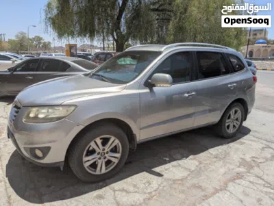 Hyundai Santa Fe GL 3