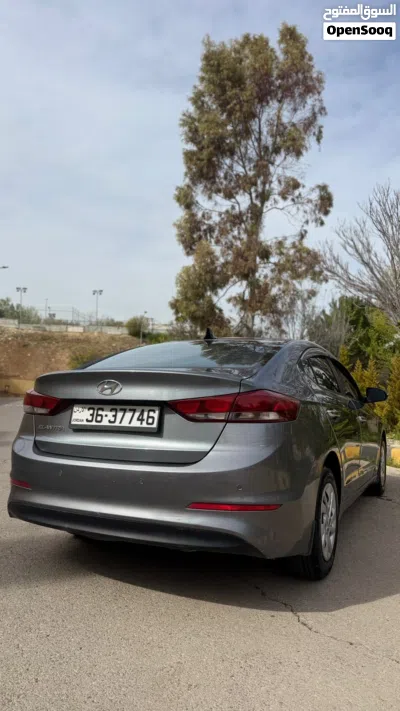 هيونداي افانتي SE 3