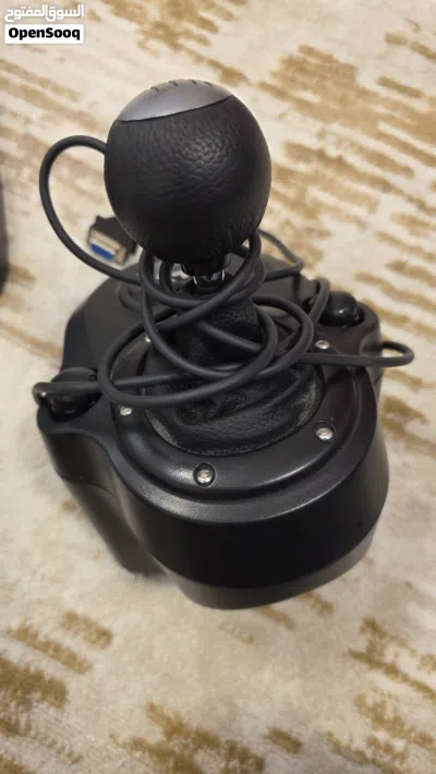 للبيع طقم دركسون لوجيتك Logitech G923 مع القير (شبه جديد) Xbox & PC 4