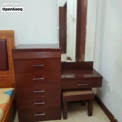 سرير كبير ومراتب وتسريحه 4