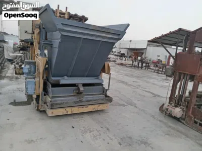 Concrete block making machine 4