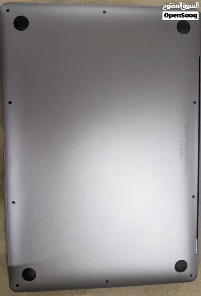 Apple MacBook Air (Retina, 13-inch, 2020) 3