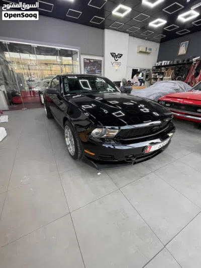Ford Mustang V6 3