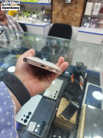 سامسونج s23 ultra 256GB بحالة ممتازة بسعر مميز جدا 3