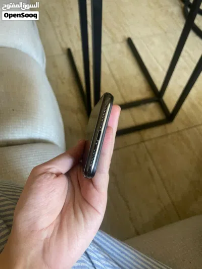 iPhone xمنغير كرتونة 3
