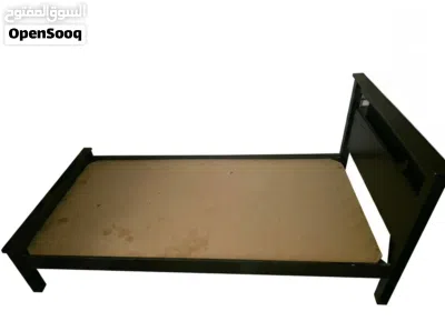 أثاث منزل أسرة و تسريحة 2
