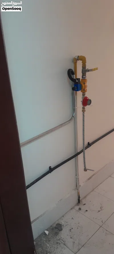 Gas pipe line instillations work house coffee shop restaurant villa market good service work LPG 3
