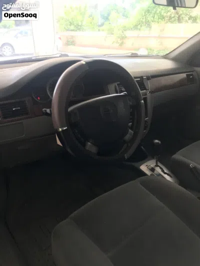 Chevrolet Optra LS 2