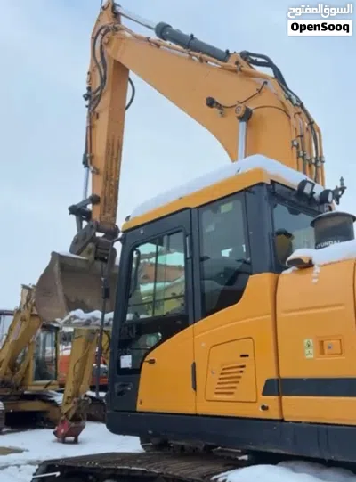 حفار هونداي HX220حالتها ممتازة استراد المانيا كاش بعد التخفيض590الف دينار 4